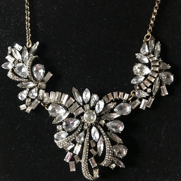 Stunning Crystal Statement Necklace - Picture 4 of 4